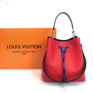 louis vuitton canta noenoe epi lacivert kirmizi orgu sap 26x26x17