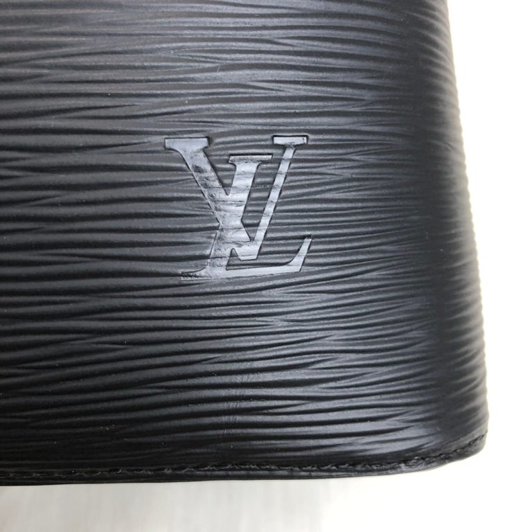louis vuitton canta noenoe epi siyah orgu sap 26x26x17