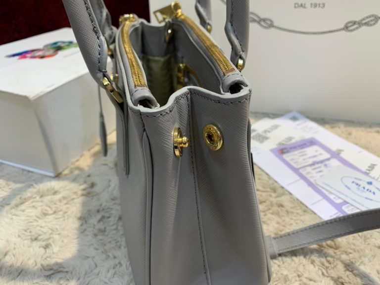prada canta saffiano galleria gri 27x18