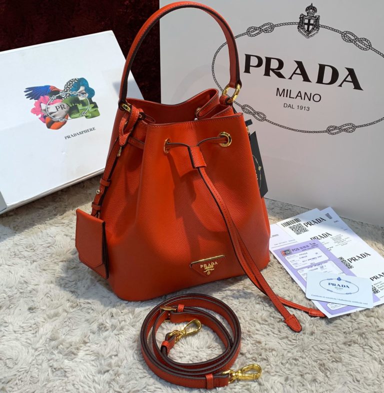 prada canta saffiano kova kirmizi ithal 24x24