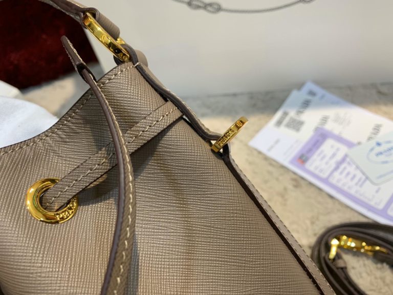prada canta saffiano kova vizon ithal 24x24