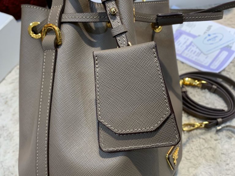 prada canta saffiano kova vizon ithal 24x24