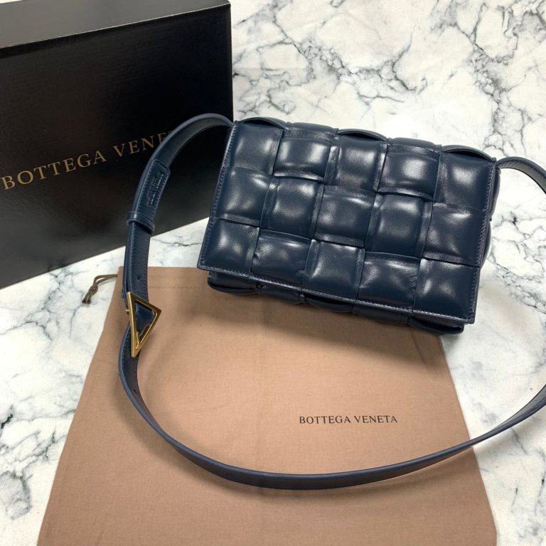 bottega vanetta canta Padded Cassette lacivert 26x18cm