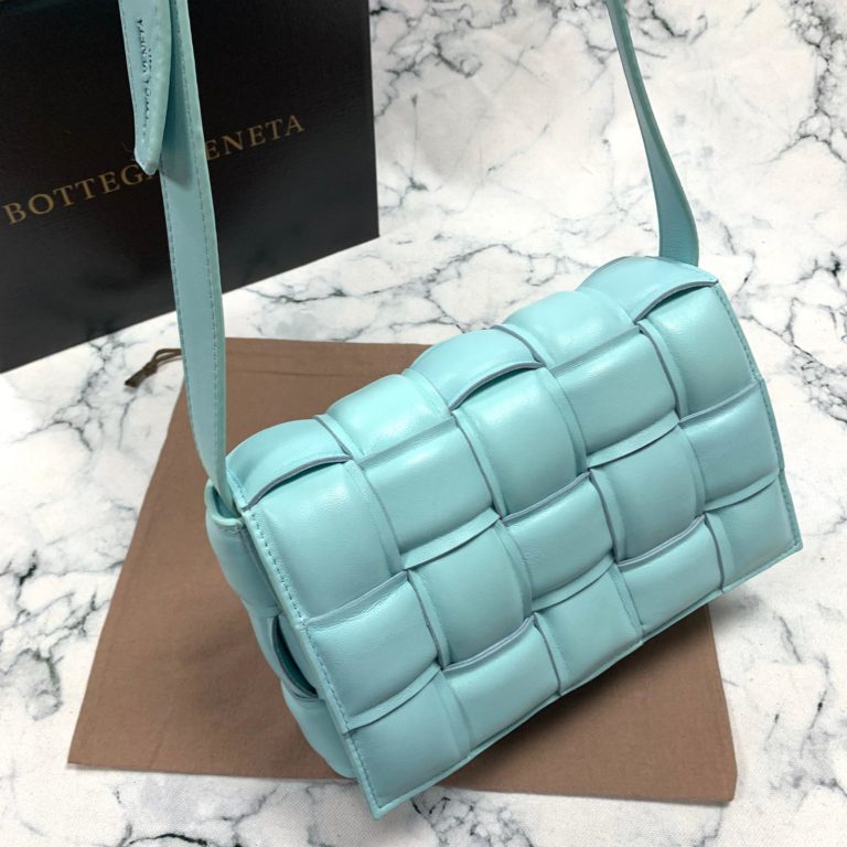 bottega vanetta canta Padded Cassette mavi 26x18cm