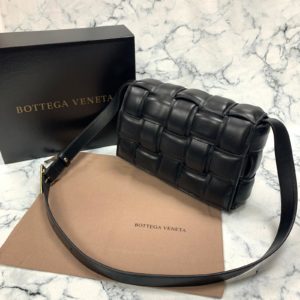 bottega vanetta canta Padded Cassette siyah 26x18cm