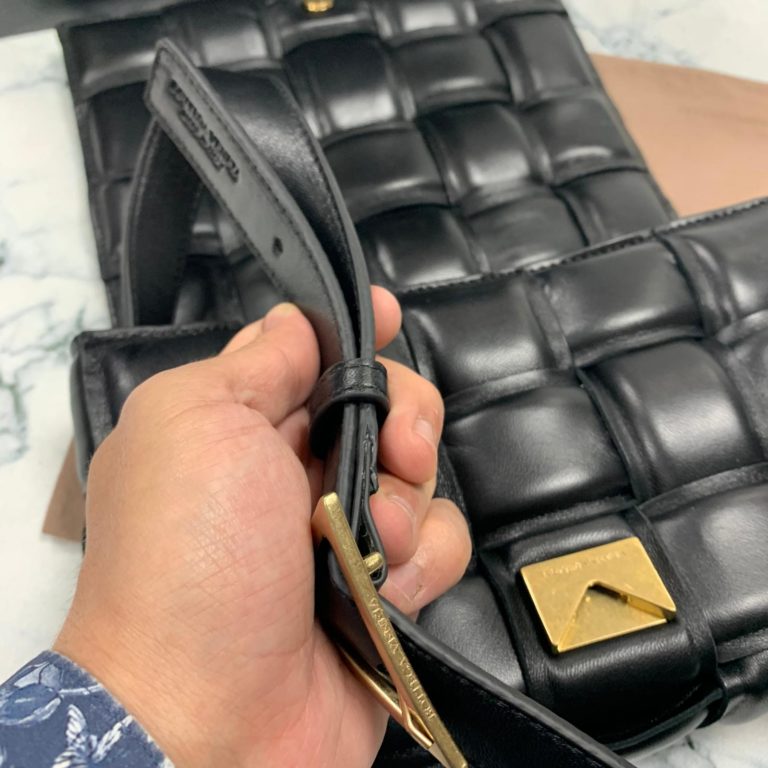 bottega vanetta canta Padded Cassette siyah 26x18cm