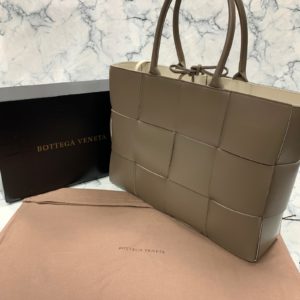 bottega vanetta canta veneta tote vizon deri 41x31x11