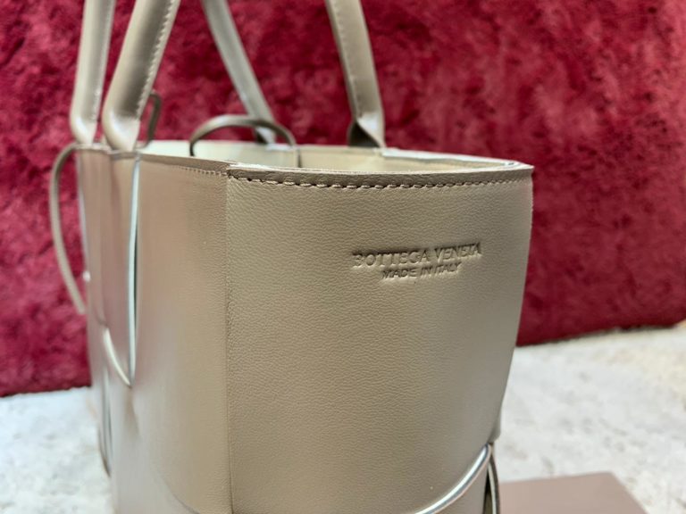 bottega vanetta canta veneta tote vizon deri 41x31x11