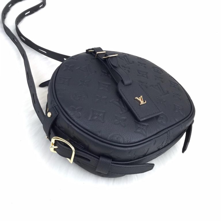 louis vuitton canta boite siyah 22x20x8cm