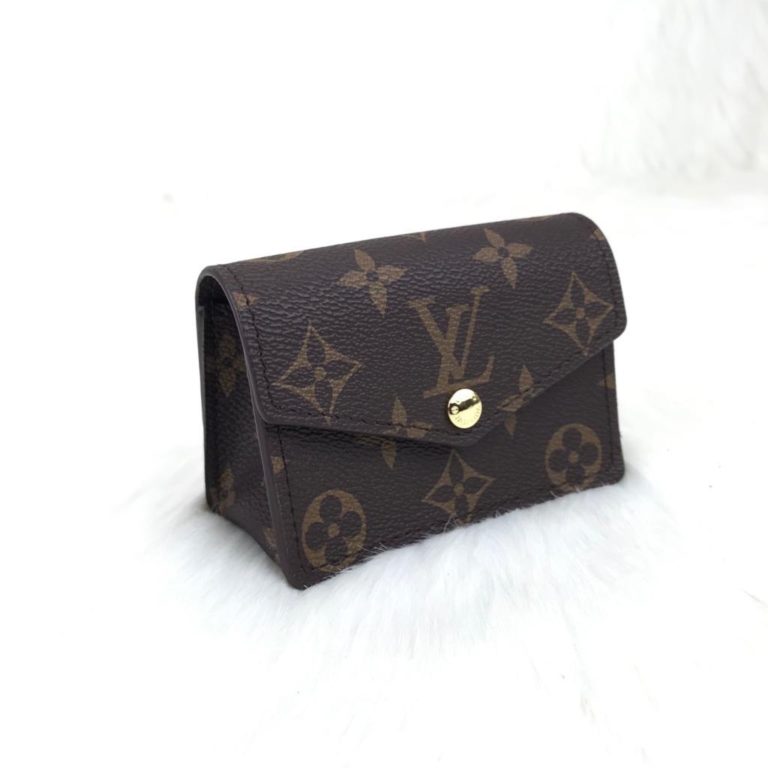 louis vuitton canta daily multi pocket belt