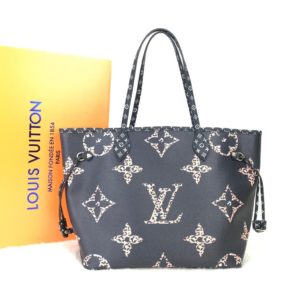 louis vuitton canta neverfull buyuk logo 31x28x17