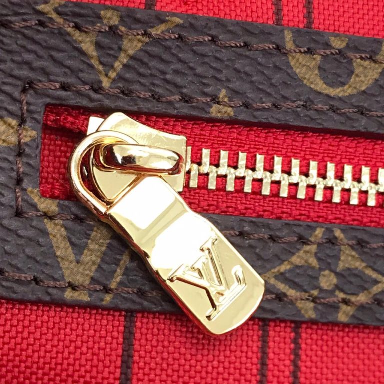 louis vuitton canta neverfull buyuk logolu 31x28x17