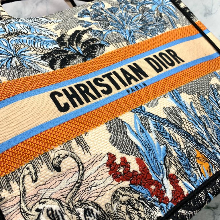 Christian Dior canta Book Tote Oblique islemeli 41x32 cm