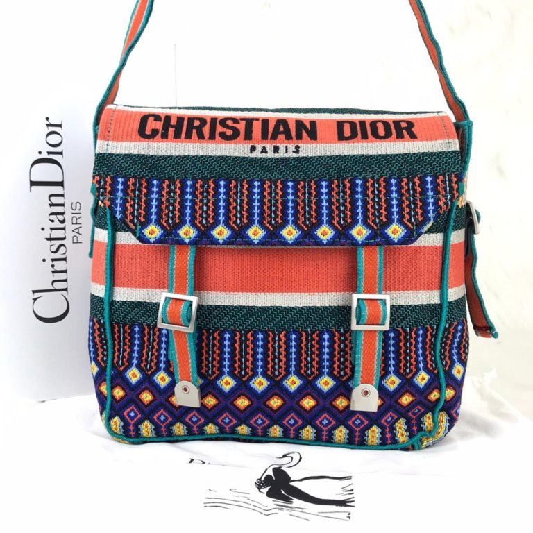 Christian Dior canta Camp Messenger capraz ithal renkli el orgusu 28.5 x 25 x 12 cm