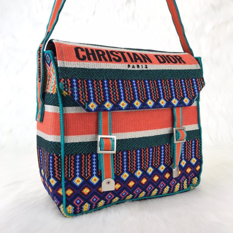 Christian Dior canta Camp Messenger capraz ithal renkli el orgusu 28.5 x 25 x 12 cm