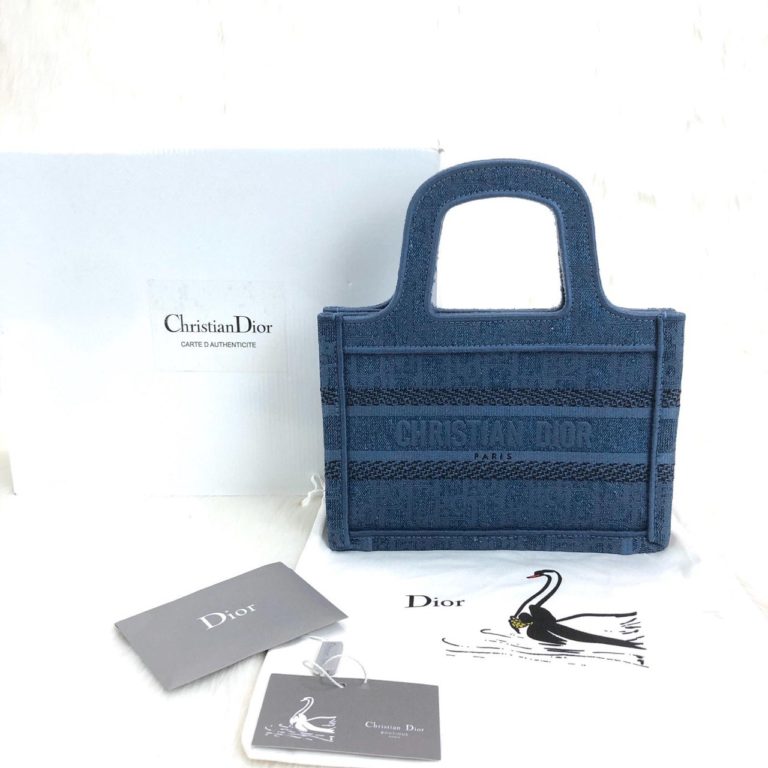 Christian Dior canta Oblique Mini Embroided Tote dokuma mavi 24x16 cm