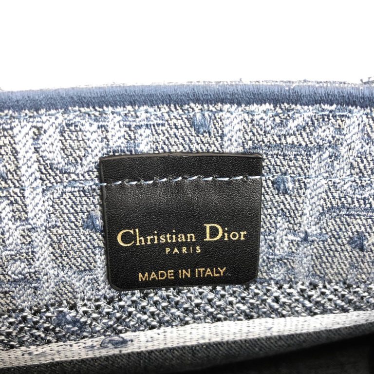 Christian Dior canta Oblique Mini Embroided Tote dokuma mavi 24x16 cm
