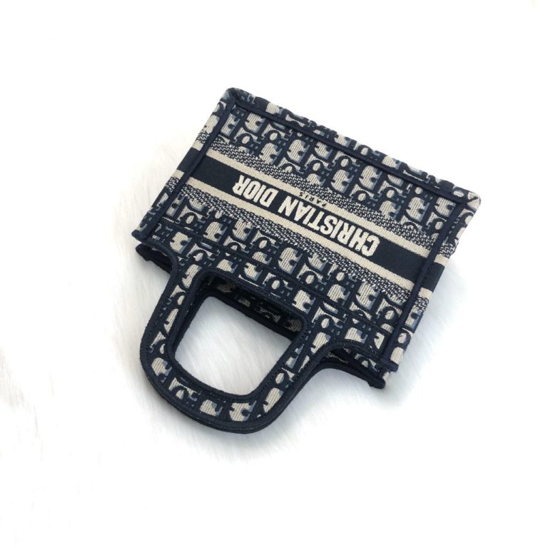 Christian Dior canta Oblique Mini Embroided Tote dokuma siyah 24x16 cm