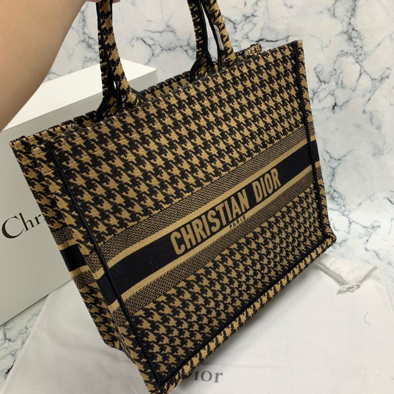 Christian Dior canta Tote Oblique kaz ayagi desen 41x32 cm
