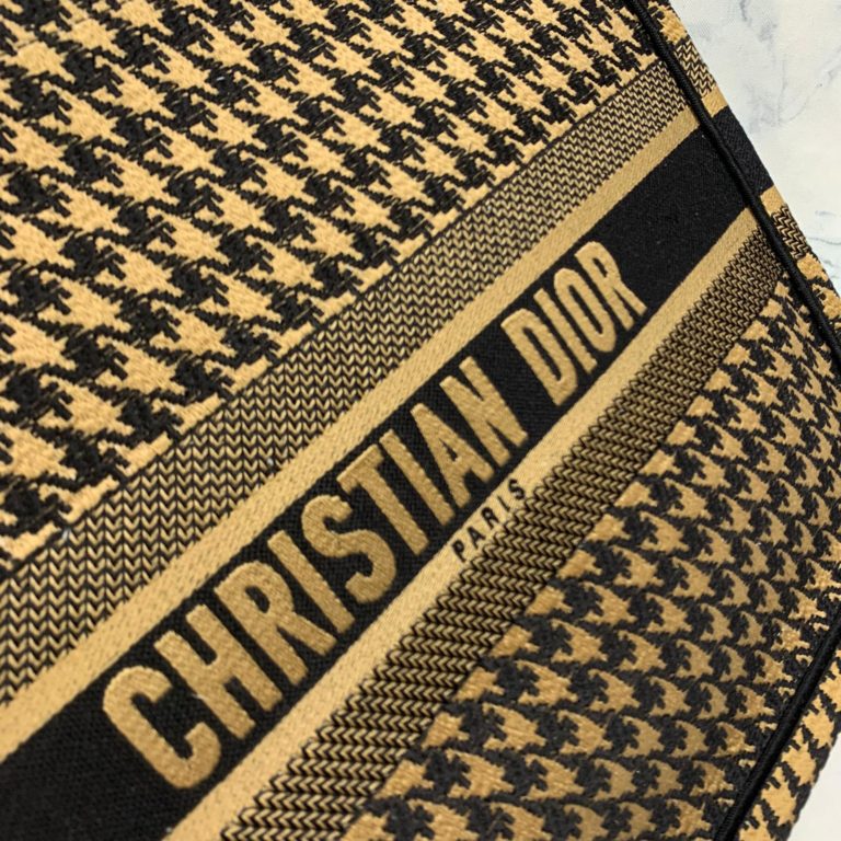 Christian Dior canta Tote Oblique kaz ayagi desen 41x32 cm