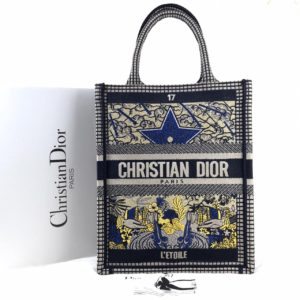 Christian Dior canta Vertical Book Tote full el dokuma 34x27 cm