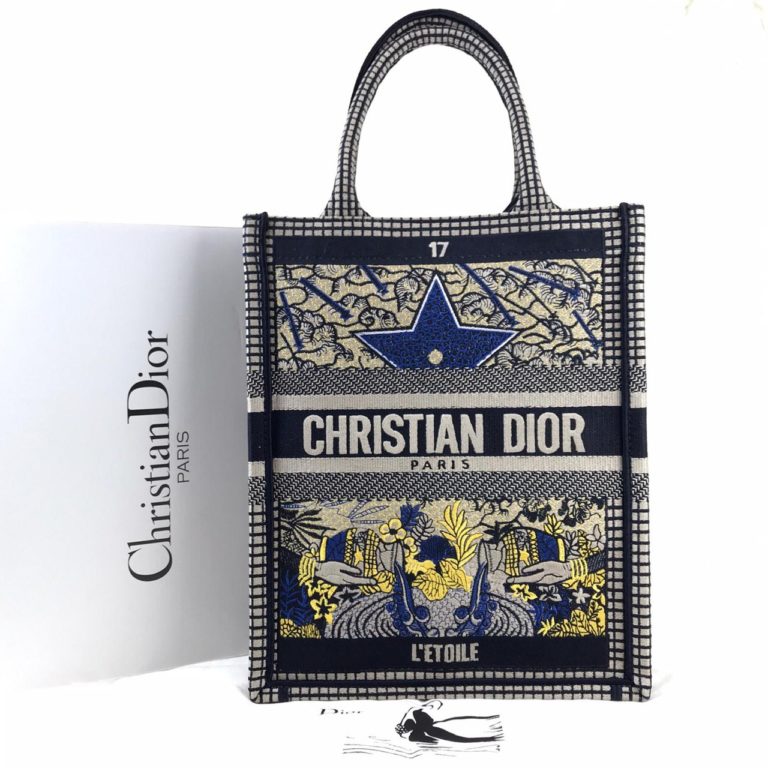 Christian Dior canta Vertical Book Tote full el dokuma 34x27 cm