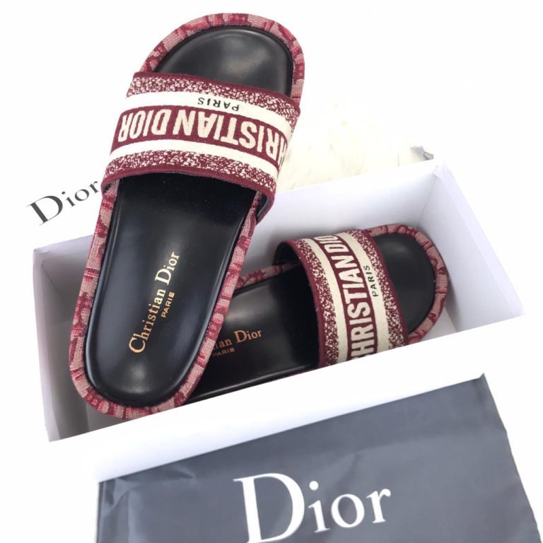Christian Dior terlik hakiki deri bordo taban ve uzeri keten orgu