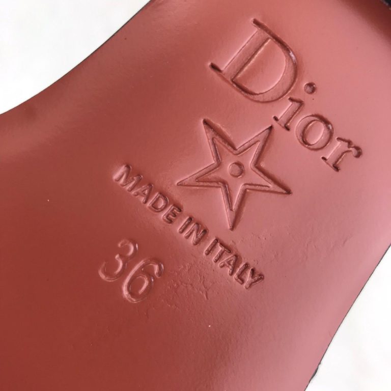 Christian Dior terlik hakiki deri dior yazili