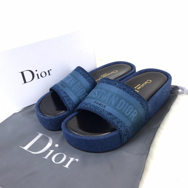 Christian Dior terlik hakiki deri lacivert taban ve uzeri keten orgu