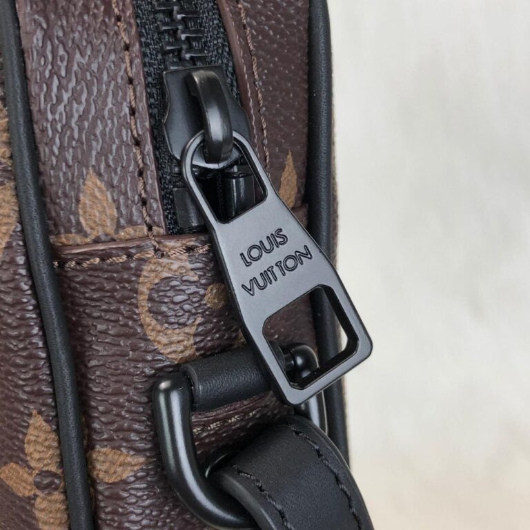 louis vuitton canta pochette volga 23x11cm