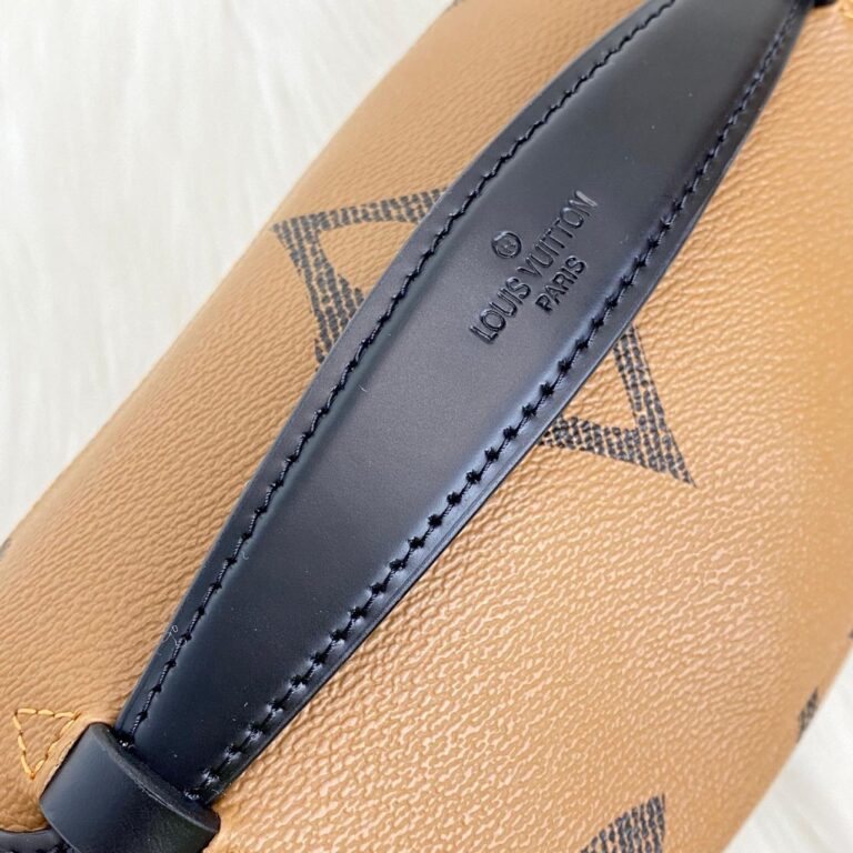 louis vuitton canta bel bumbag oversize