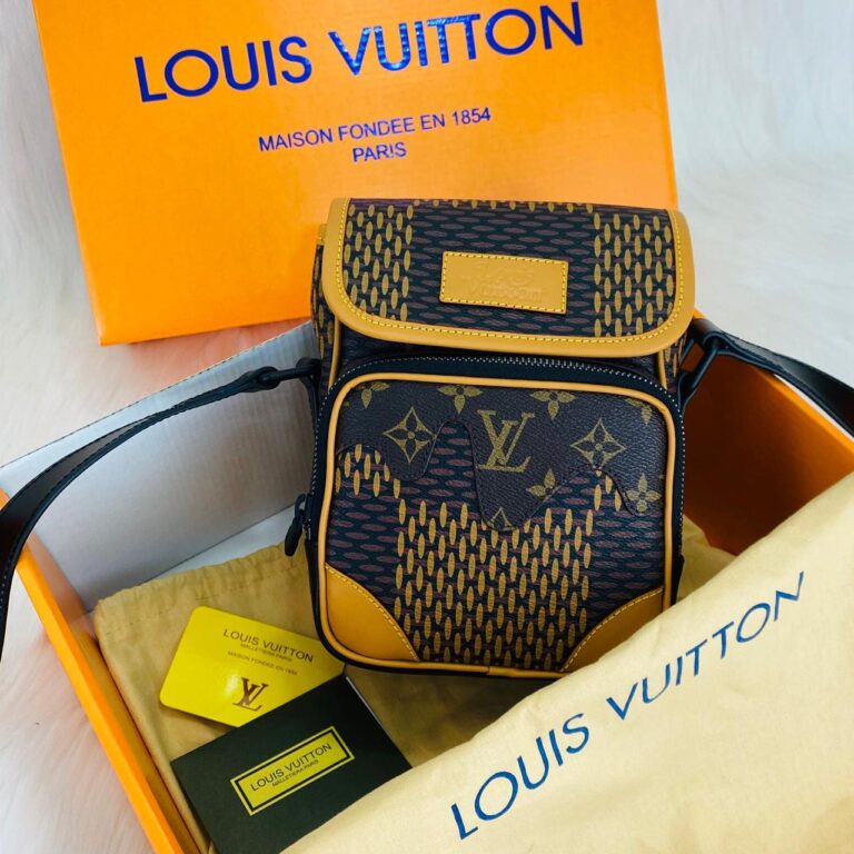 louis vuitton canta erkek amazone messenger 18x13x9