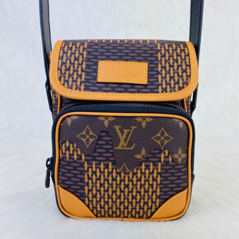 louis vuitton canta erkek amazone messenger 18x13x9