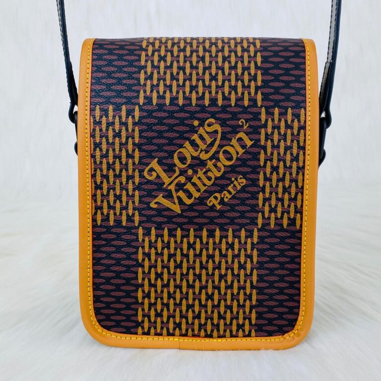 louis vuitton canta erkek amazone messenger 18x13x9