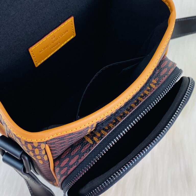 louis vuitton canta erkek amazone messenger 18x13x9