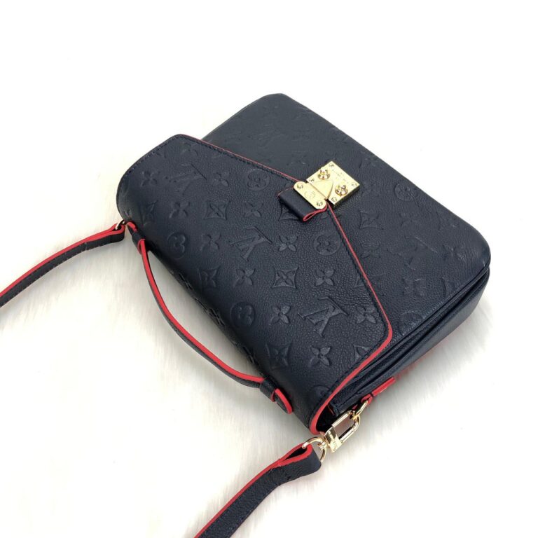louis vuitton canta lacivert metis pochette 25x19cm