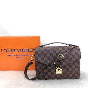 louis vuitton canta metis kahve damier pochette 25x19cm