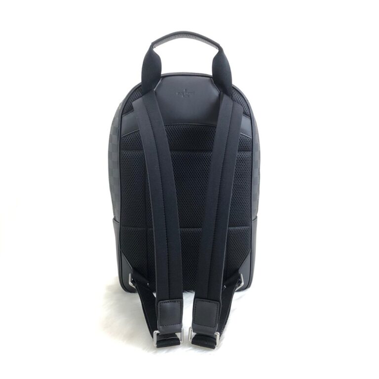 louis vuitton canta michael backpack sirt infiniti