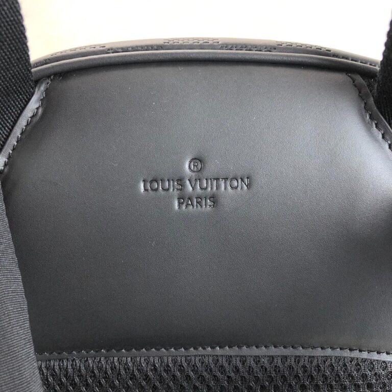 louis vuitton canta michael backpack sirt infiniti