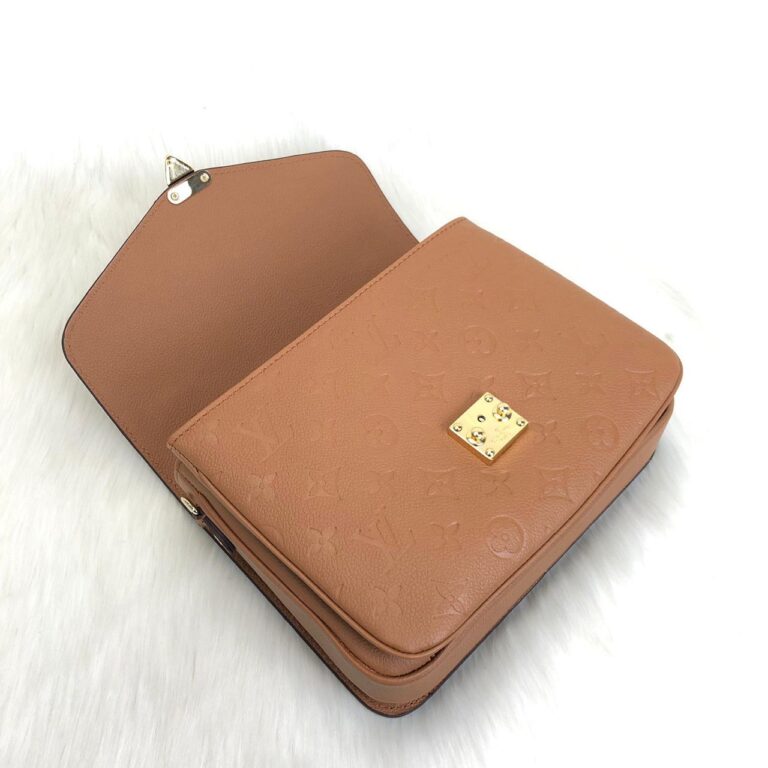 louis vuitton canta taba metis pochette 25x19cm