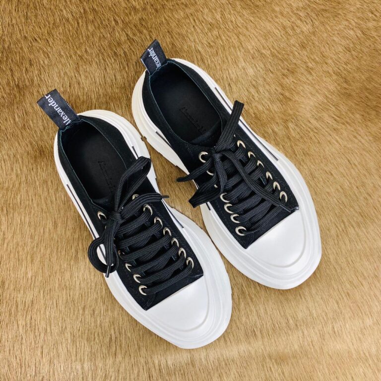 alexander mcqueen ayakkabi siyah sneaker Tread Slick kaucuk taban