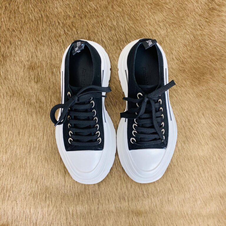 alexander mcqueen ayakkabi siyah sneaker Tread Slick kaucuk taban