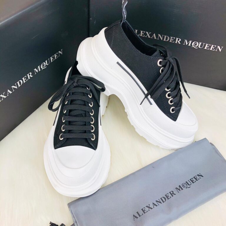 alexander mcqueen ayakkabi siyah sneaker Tread Slick kaucuk taban