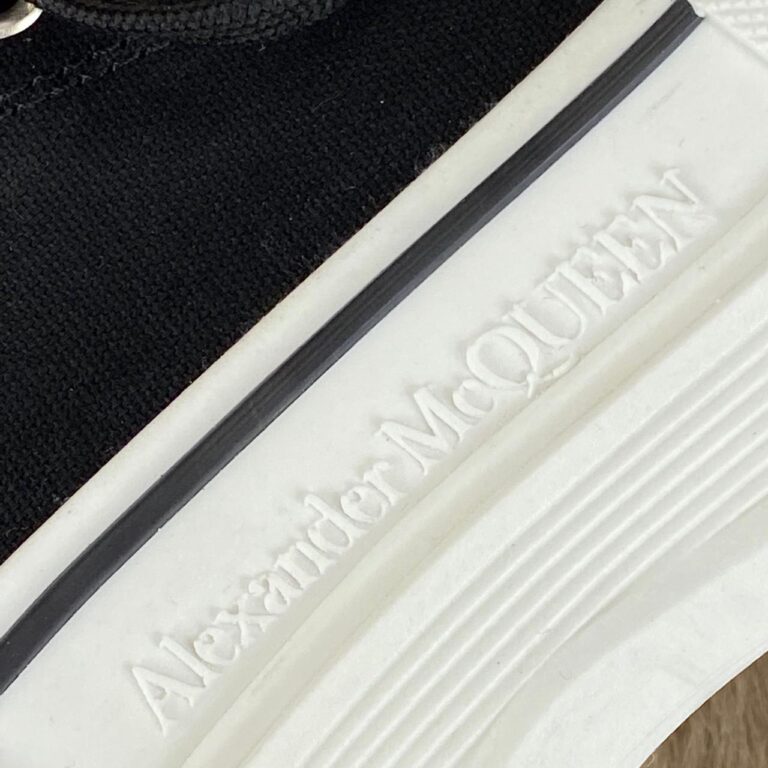 alexander mcqueen ayakkabi siyah sneaker Tread Slick kaucuk taban