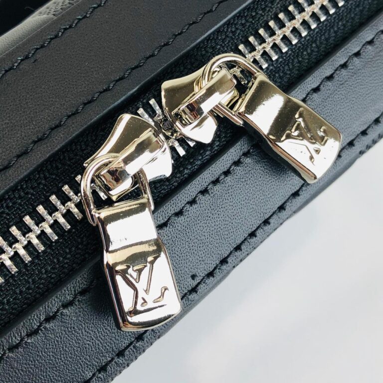 louis vuitton canta siyah trio messenger postaci 25x18cm