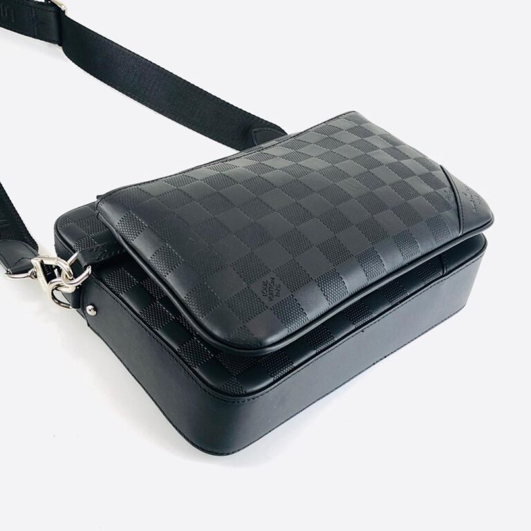 louis vuitton canta siyah trio messenger postaci 25x18cm