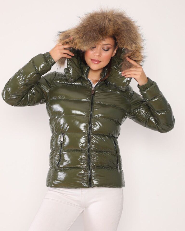moncler mont haki yesil parlak  yatay desen kapuson QR kod