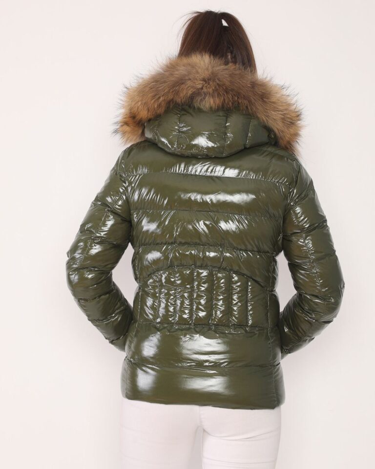 moncler mont haki yesil parlak  yatay desen kapuson QR kod