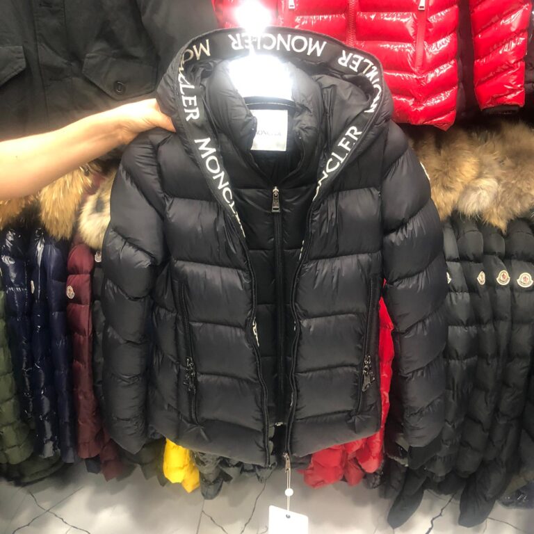 moncler mont mat siyah yazili cift fermuar QR kod