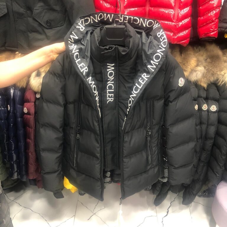 moncler mont mat siyah yazili cift fermuar QR kod